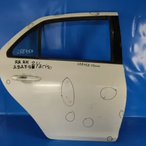 Zniżka 67003-52323 | Drzwi tyl. praw. TOYOTA YARIS 05–11 (282792)