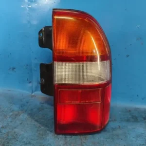 35650-65D00 | Lampa Tylna praw. SUZUKI GRAND VITARA XL-7 01-06 (355528) Wyprzedaż